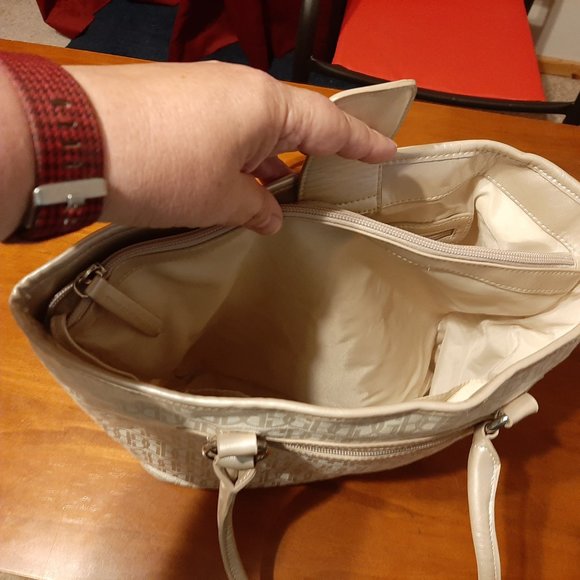 Gianni Bernini Jacquard Cream Colored Handbag - Picture 7 of 7